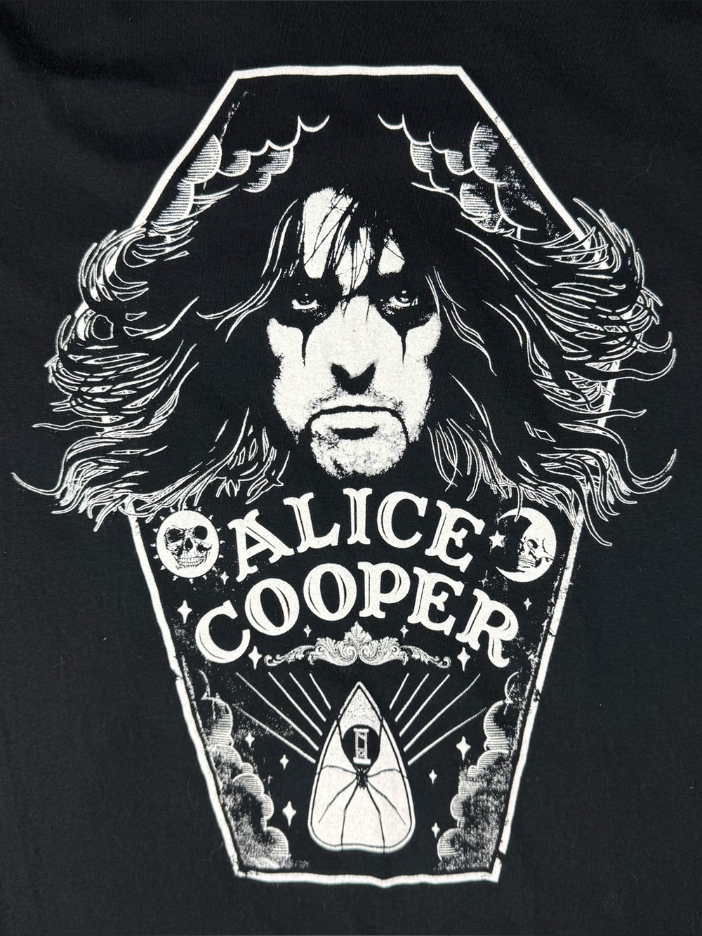 Alice Cooper T-shirt size medium too close for comfort tour 2025 heavy metal tee